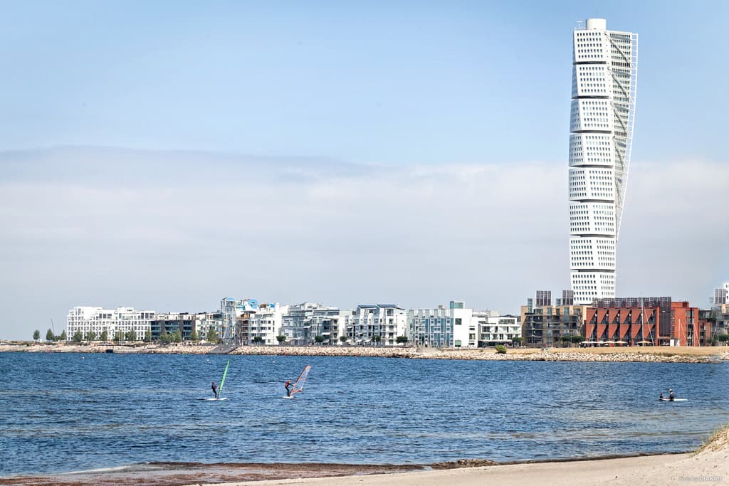 Camping Südschweden mit Blick auf die Öresund-Brücke bei First Camp Sibbarp – Malmö.