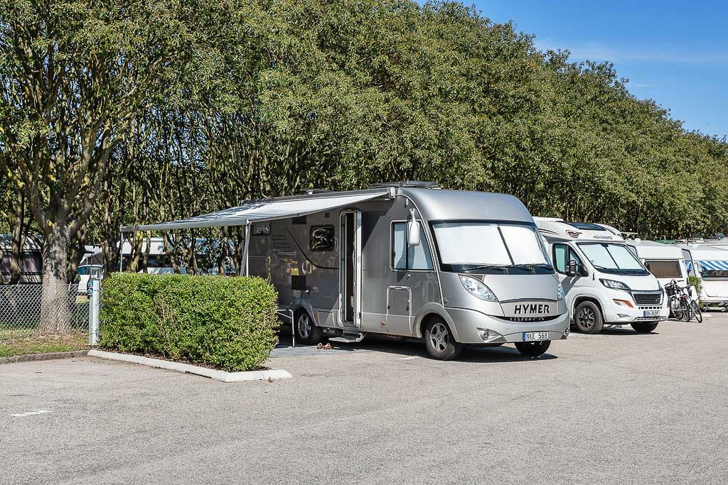 Wohnmobilstellplatz mit Strom auf First Camp Sibbarp