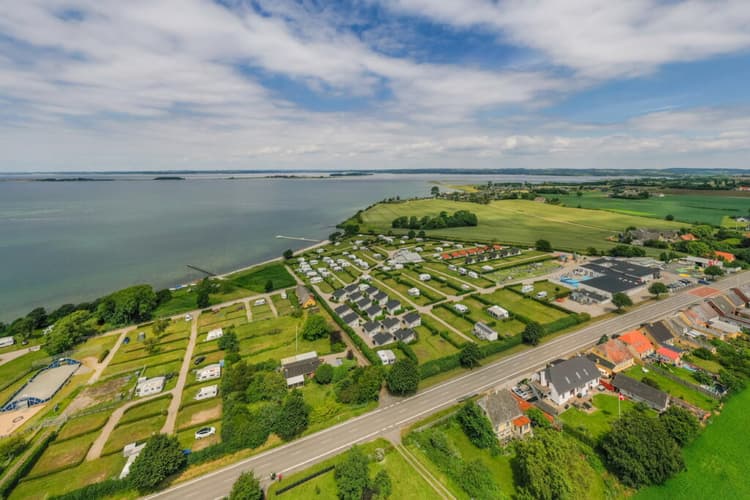Campingstellplätze in hügeligem Gelände auf Fünen