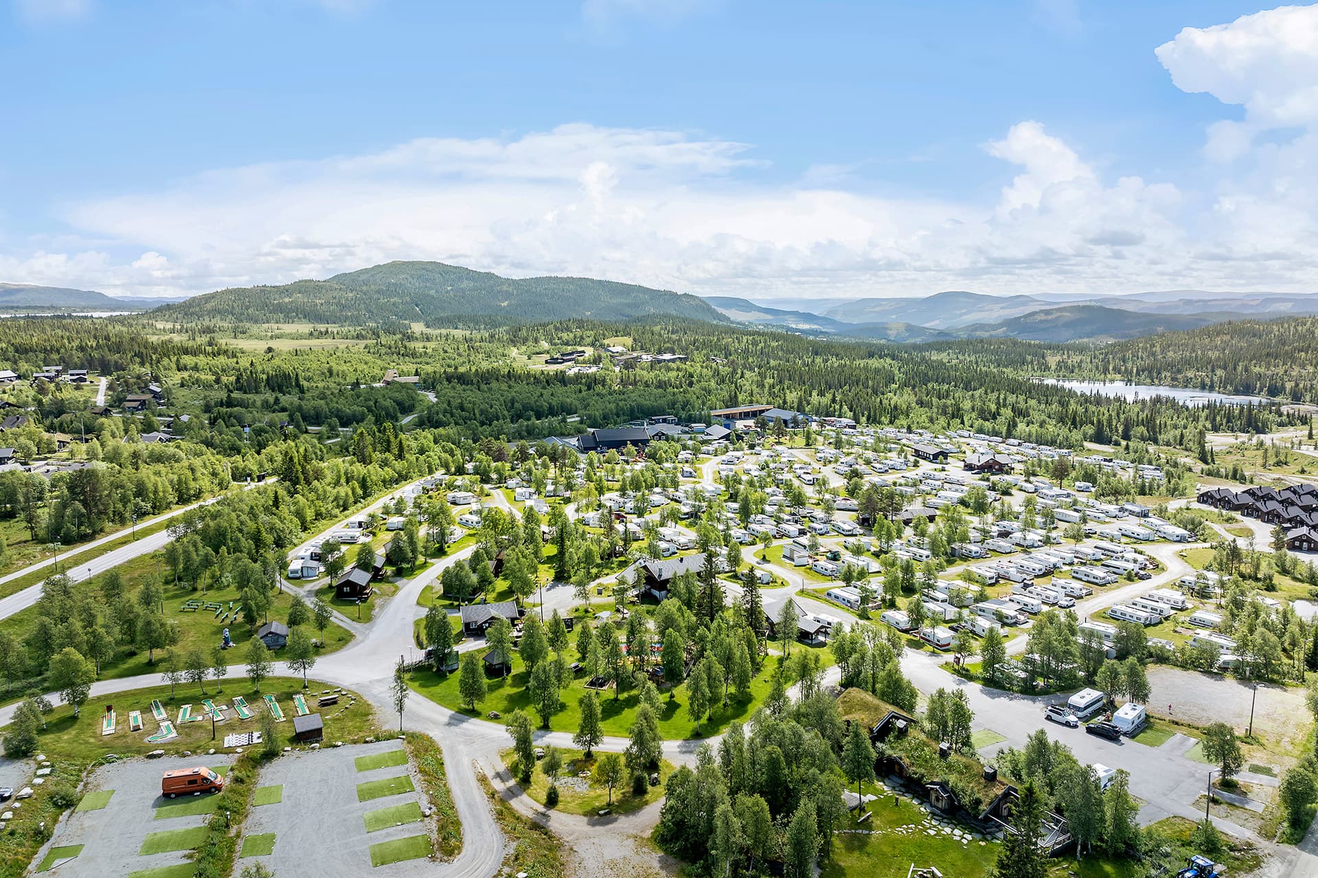 Camping mit Wohnmobil in Beitostølen inmitten schöner Natur