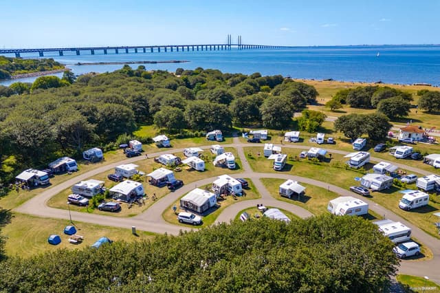 Campingområdet med naturen och haver intill på Sibbarp Malmö