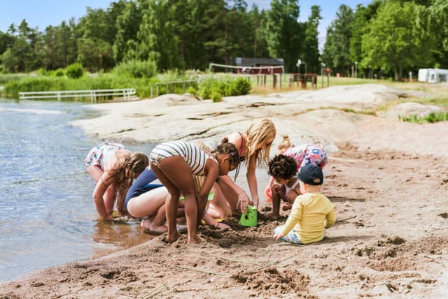 Strand och bad på First Camp Duse Udde - Säffle