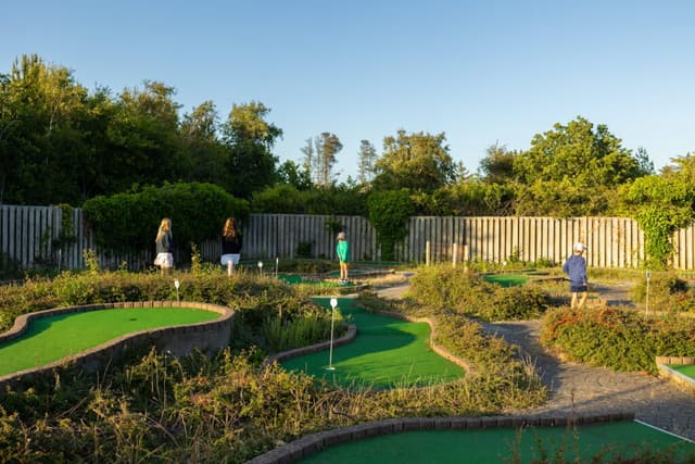 Solrig dag på Råbjerg Mile camping i Skagen