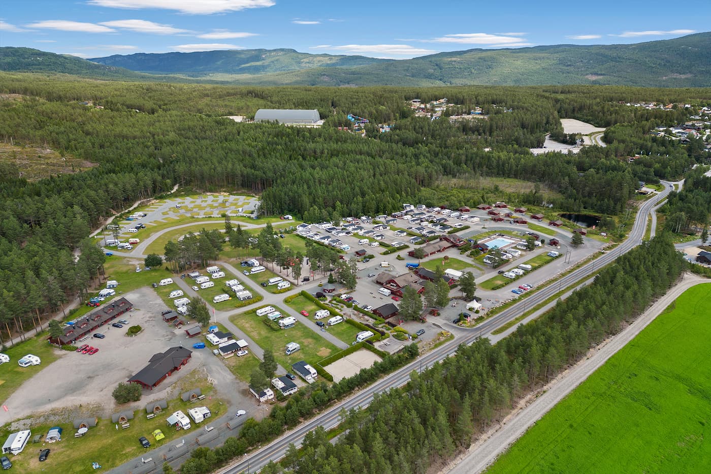 Atemberaubende Aussicht auf die Berge in Telemark, Norwegen. First Camp Bø - Telemark