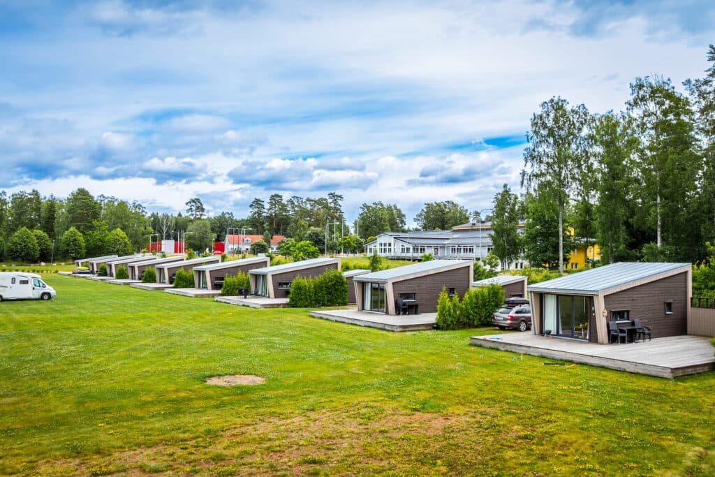 Exteriör för Brostuga på Herrgårdsliv i Värmland.