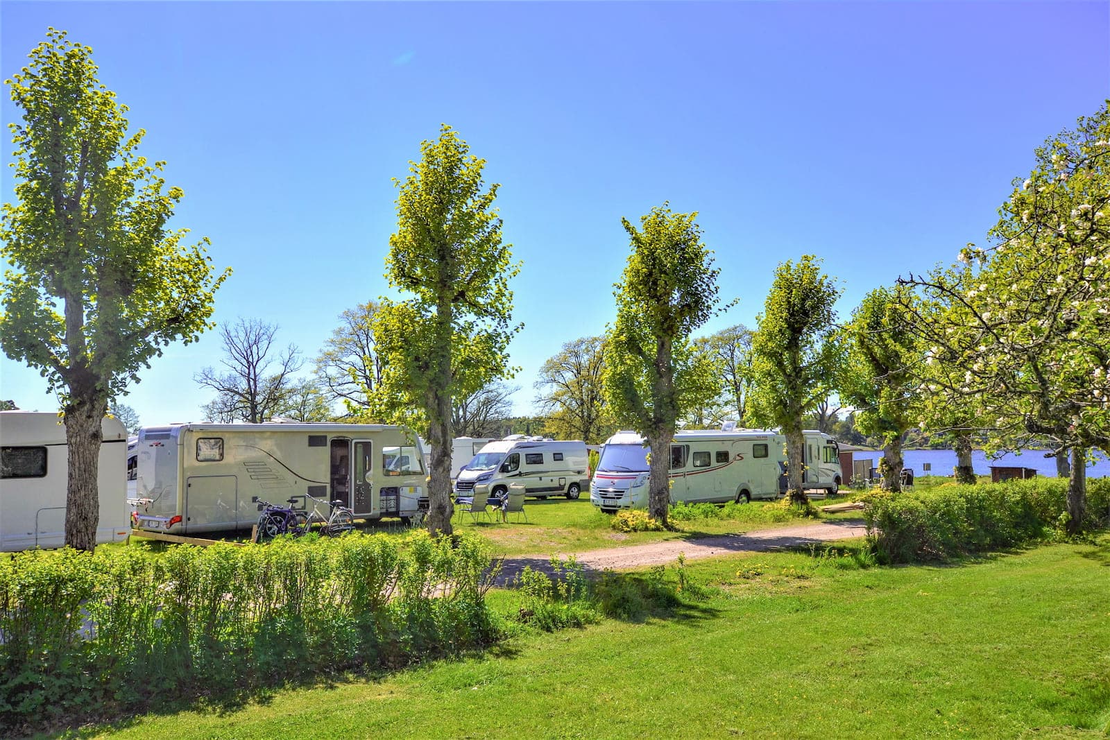 Camping för husvagn, husbil och tält på First Camp Herrgårdsliv - Kristinehamn i Värmland