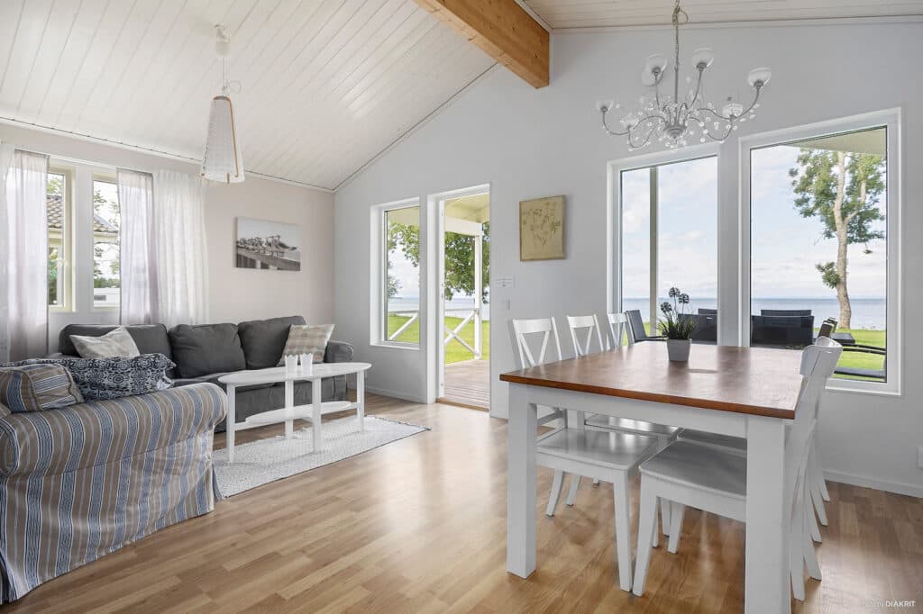 Vardagsrum för Vadstenastuga på First Camp Vadstena – Vättern